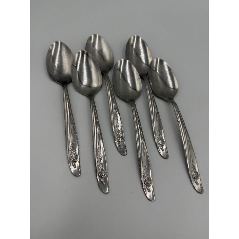Oneida Custom Stainless Roseanne Flatware,  6 Dinner spoons, Great Vintage Cond.